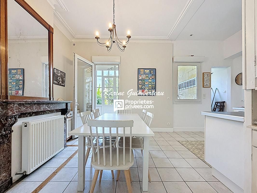 LIBOURNE Maison Bourgeoise Libourne-centre + jardin - proche Tourny 3