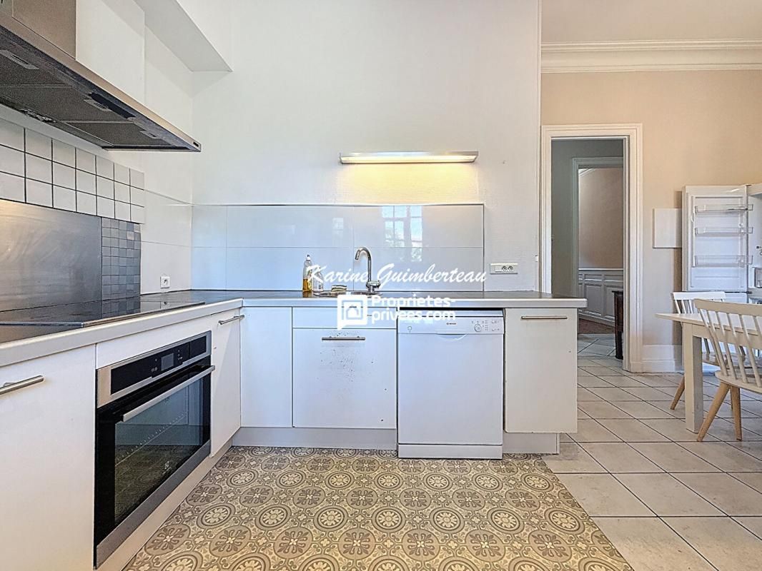 LIBOURNE Maison Bourgeoise Libourne-centre + jardin - proche Tourny 4