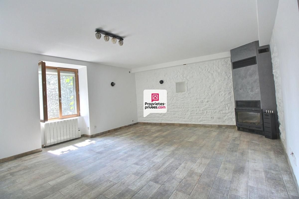 POMPIGNAN Maison habitable 4 pièces 96 m² + maison 220 m² à rénover à Pompignan 2