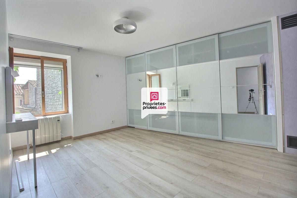 POMPIGNAN Maison habitable 4 pièces 96 m² + maison 220 m² à rénover à Pompignan 4