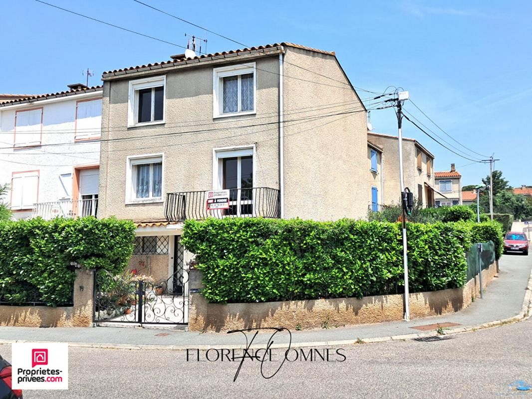 TREBES Maison 3 faces, 3 chambres, jardin, garage - 111 m2 - 120 000
