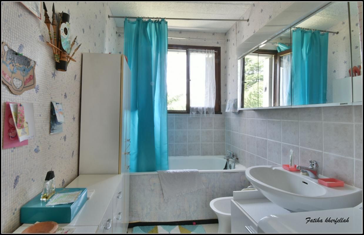 MOURENX APPARTEMENT 60 M² HABITABLE 4