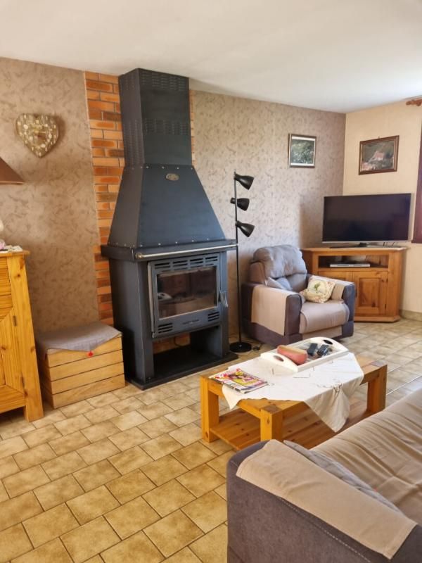 LES BORDES Maison 3 chambres et sous sol 2