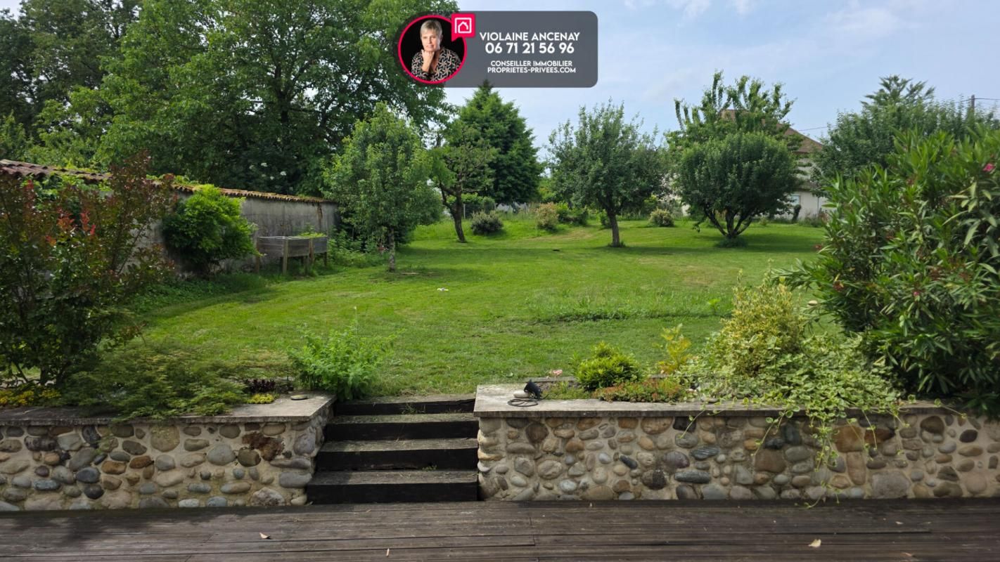 LA TOUR-DU-PIN Tènement immobilier 340 m2 en 2 maisons + grange + terrain 2