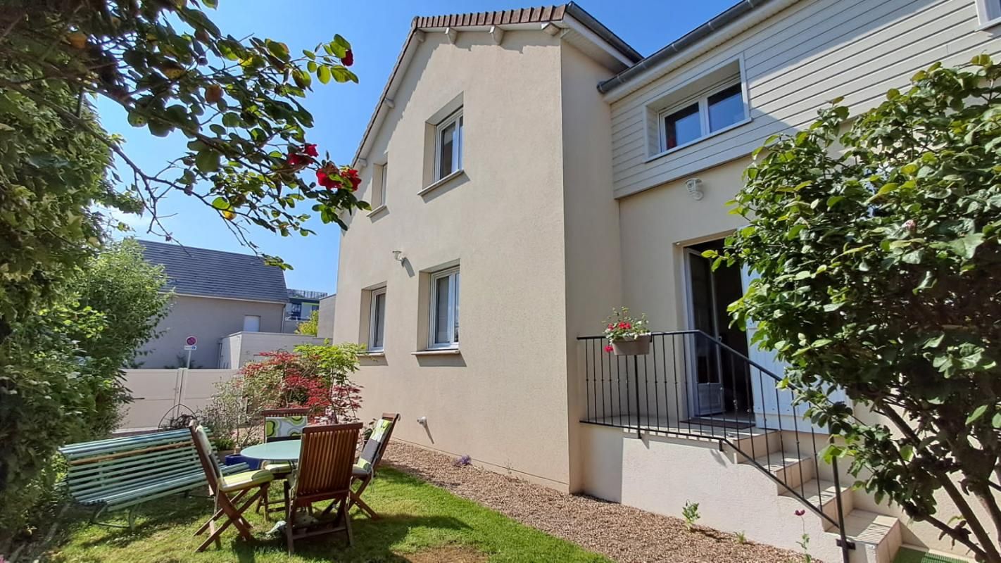 VERNON VERNON, maison ancienne restaurée avec goût de 132 m2 1