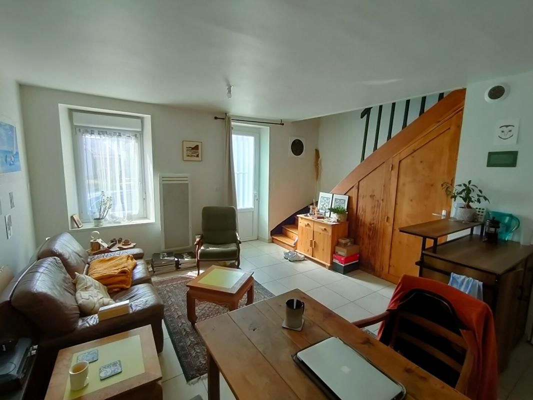 SAINT-CHRISTOPHE-DU-BOIS Maison Saint Christophe du Bois 3 pièces 37 m2 4