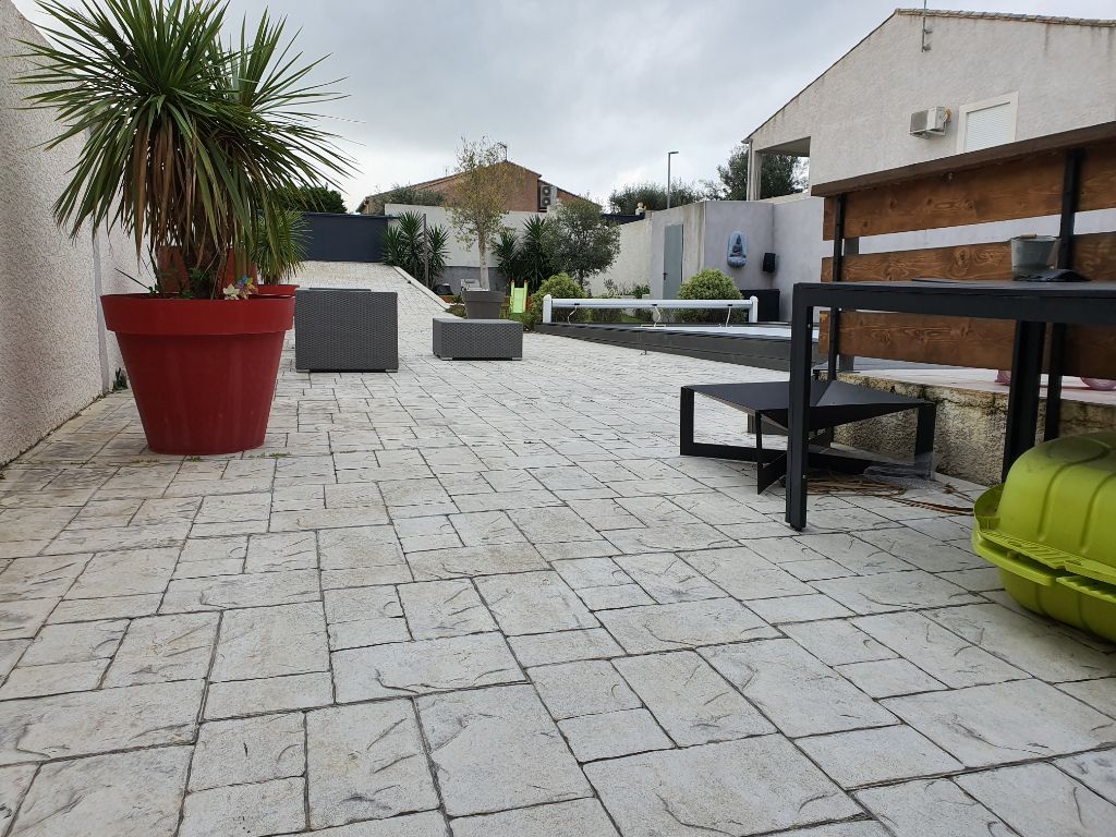 CAZOULS-LES-BEZIERS Belle Villa T4 soignée avec piscine garage sur 600m² de terrain 3