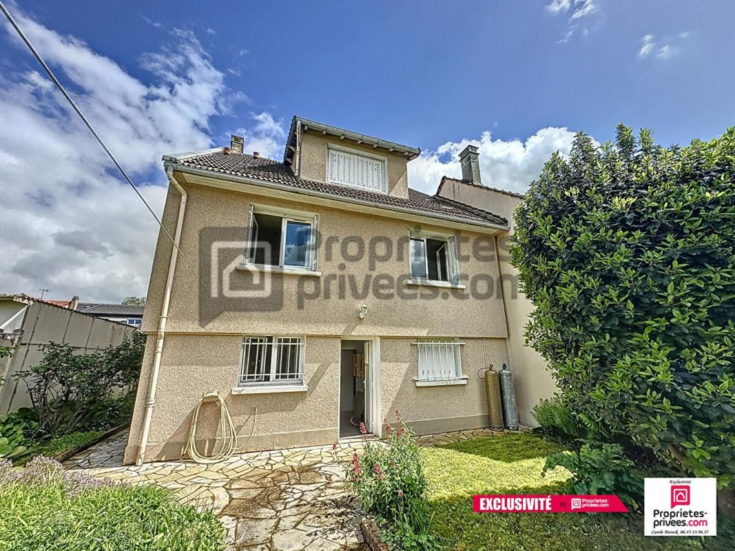 MAISON, grand jardin, quartier calme
