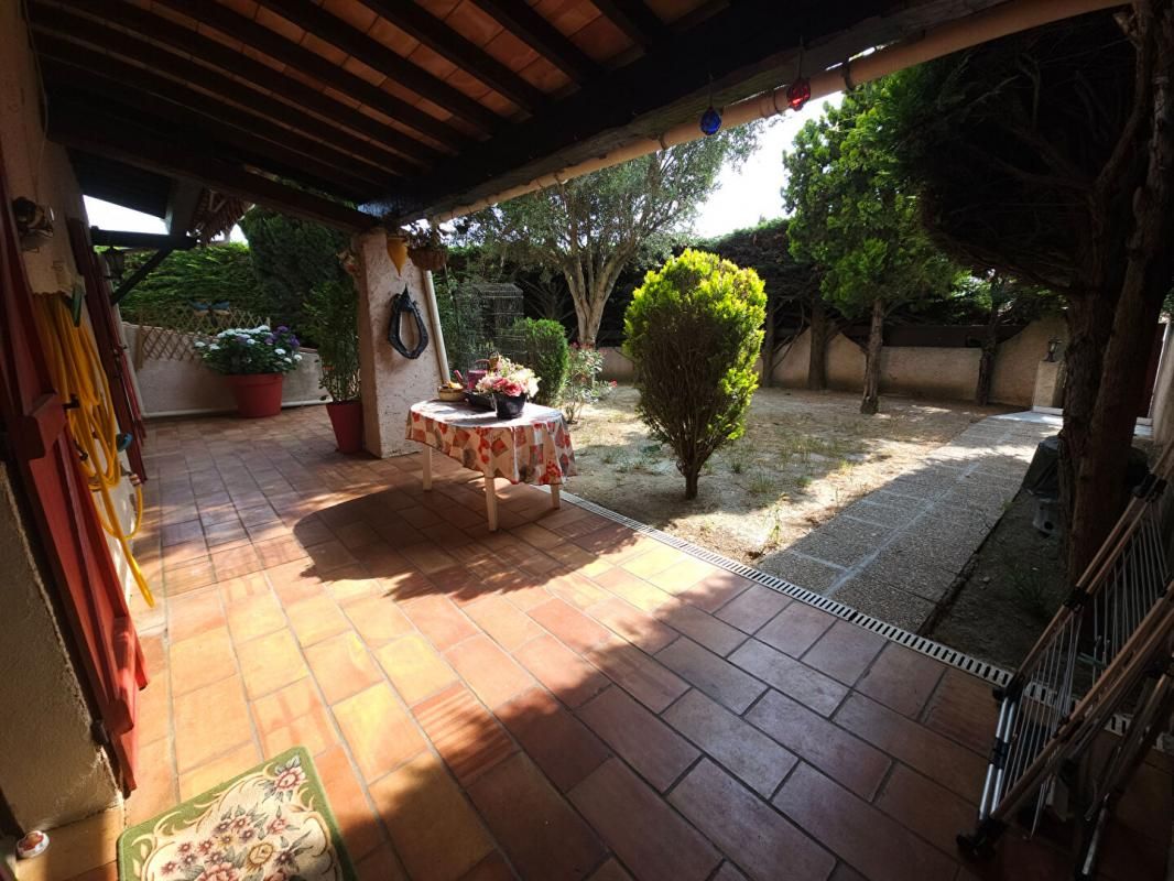MARTIGUES Maison T4 de 91 m2 avec jardin et terrasse Sans Vis à vis dans un quartier rechercher 4