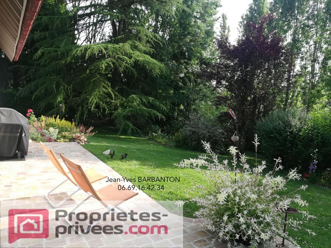 MEVOISINS Maison d'architecte de 156 m2 sur beau jardin 3