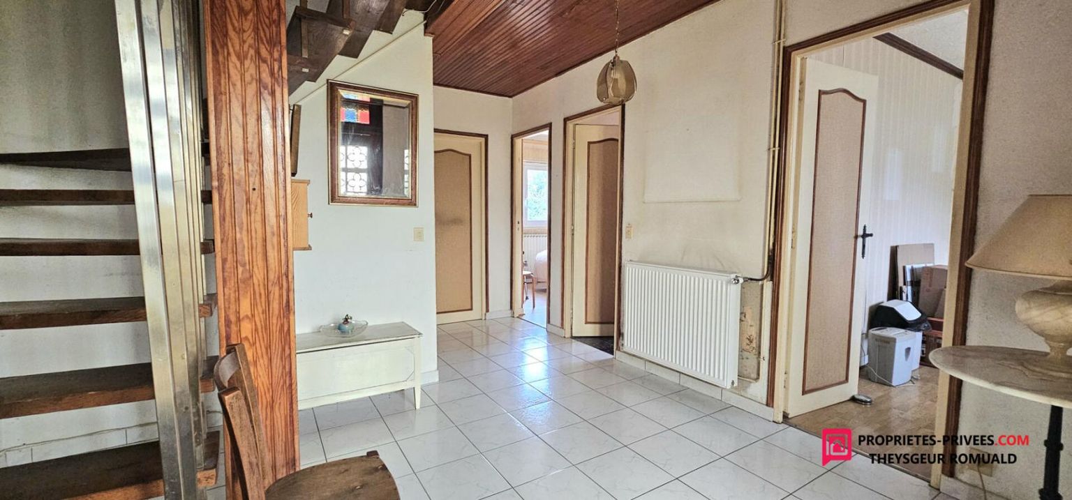 LA SELLE-SUR-LE-BIED Maison La Selle Sur Le Bied 5 pièce(s) 131 m2 2