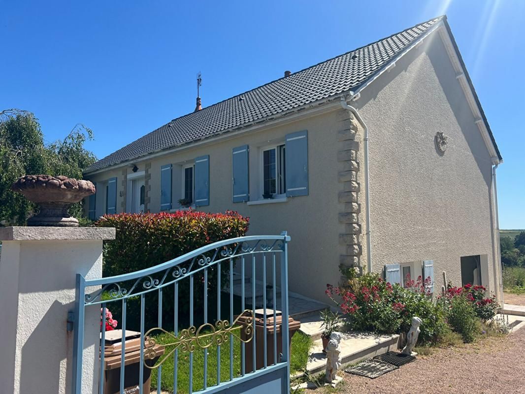 PREMERY Très joli pavillon sur sous sol dans un secteur calme de Premery 1