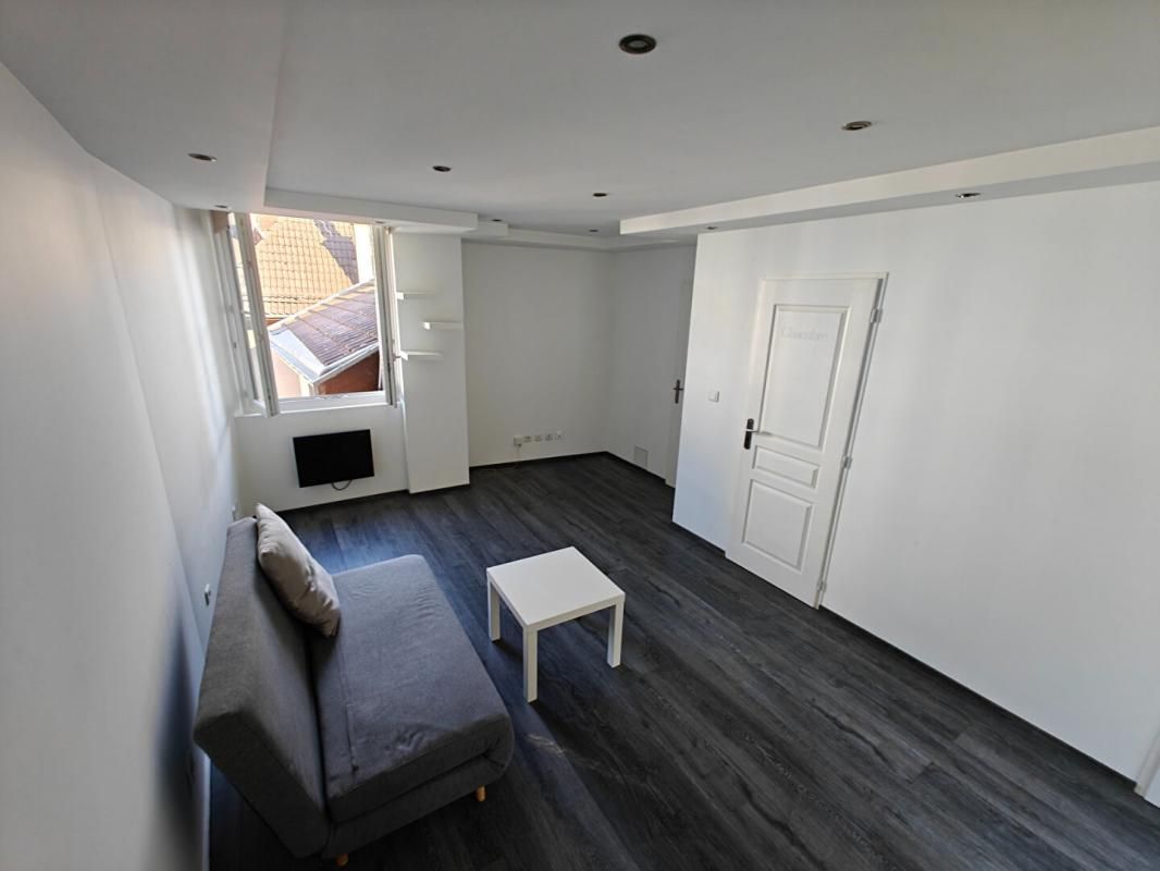 VIZILLE Appartement 2 Pièces 51.4 m2 cuisine, WC, SDB independants centre ville Vizille 3