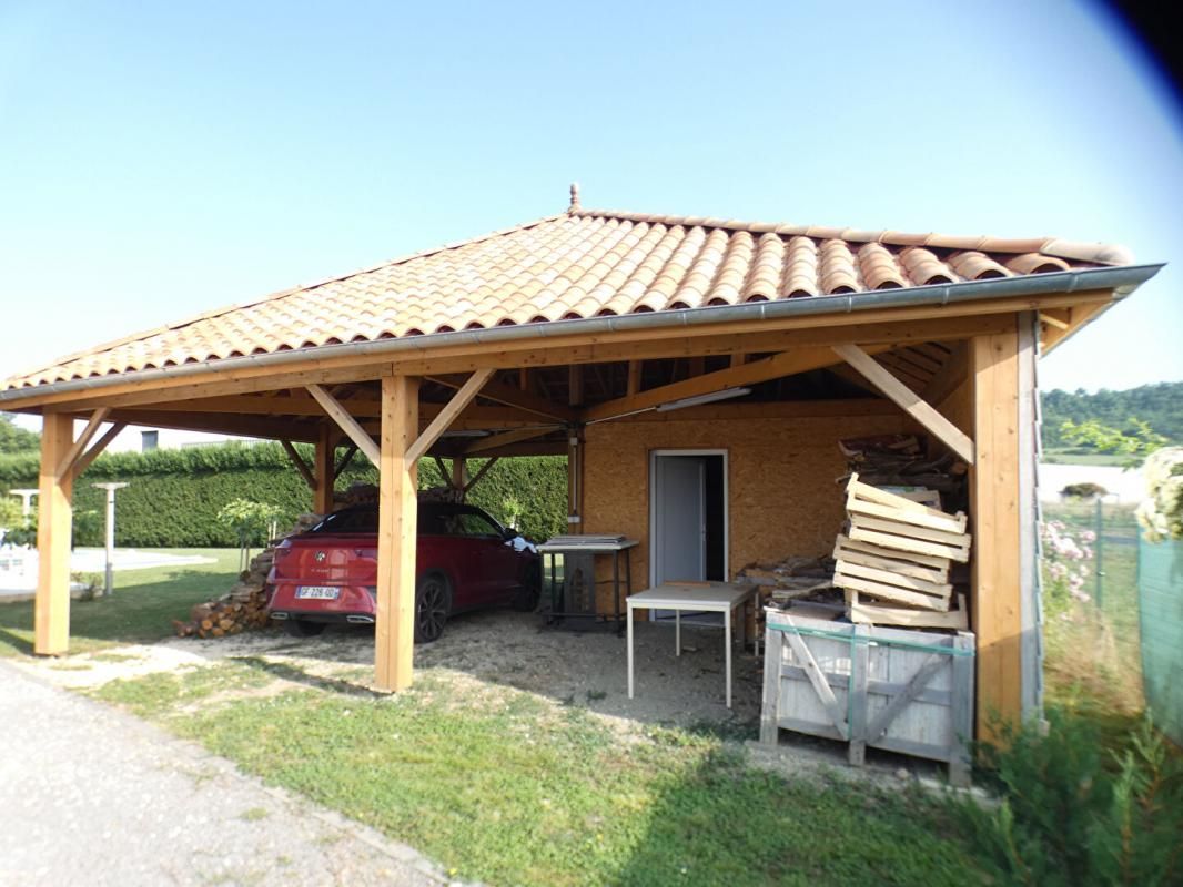 TERRASSON-LAVILLEDIEU Maison Terrasson Lavilledieu avec piscine et 3 chambres 4