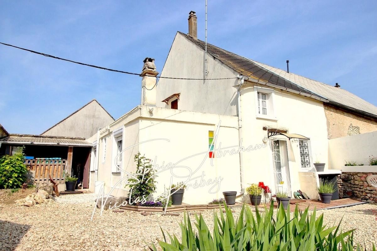 Maison rurale avec jardinet et combles aménageables