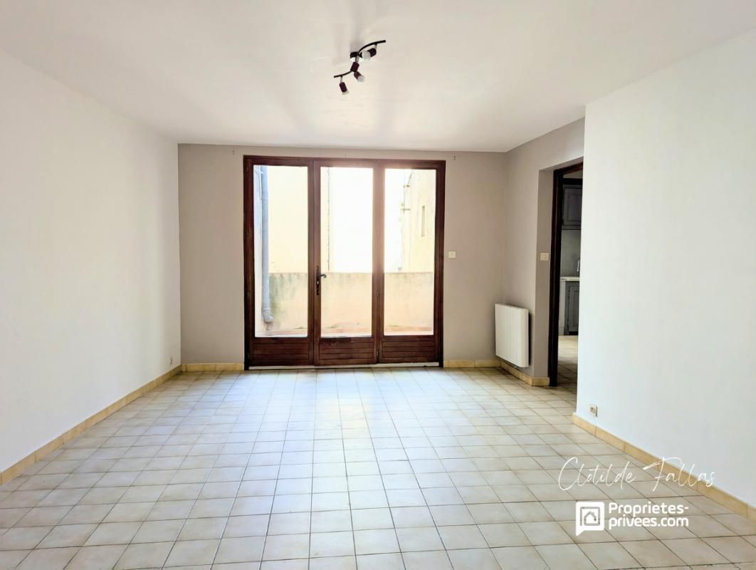 JONQUIERES Maison de village 96 m2- Garage 2
