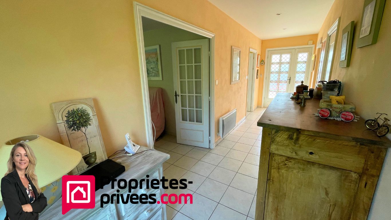 COURS-LA-VILLE Cours (69) -Maison chaleureuse, jardin et terrasse avec vue 3