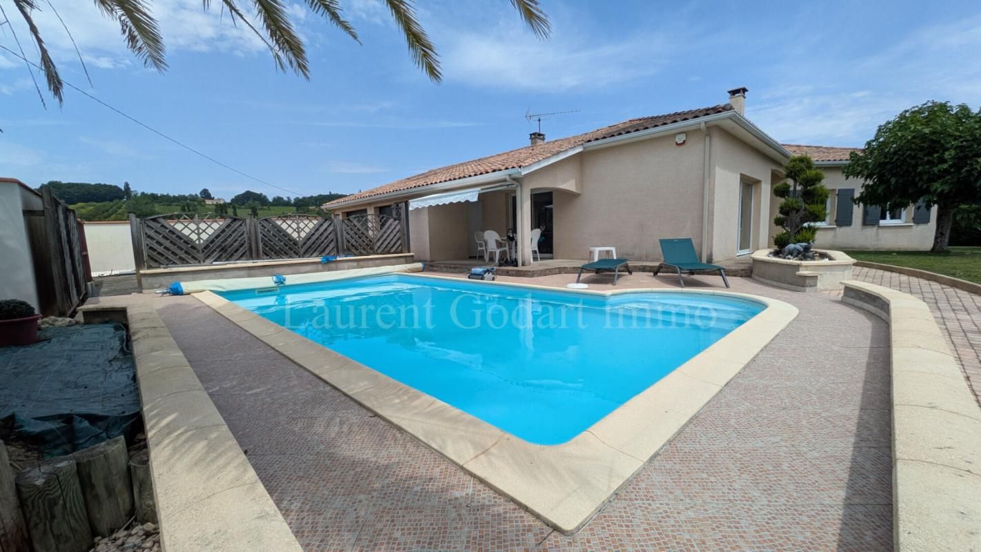 MARMANDE Maison 4 chambres de plain pied avec piscine et garage double 1