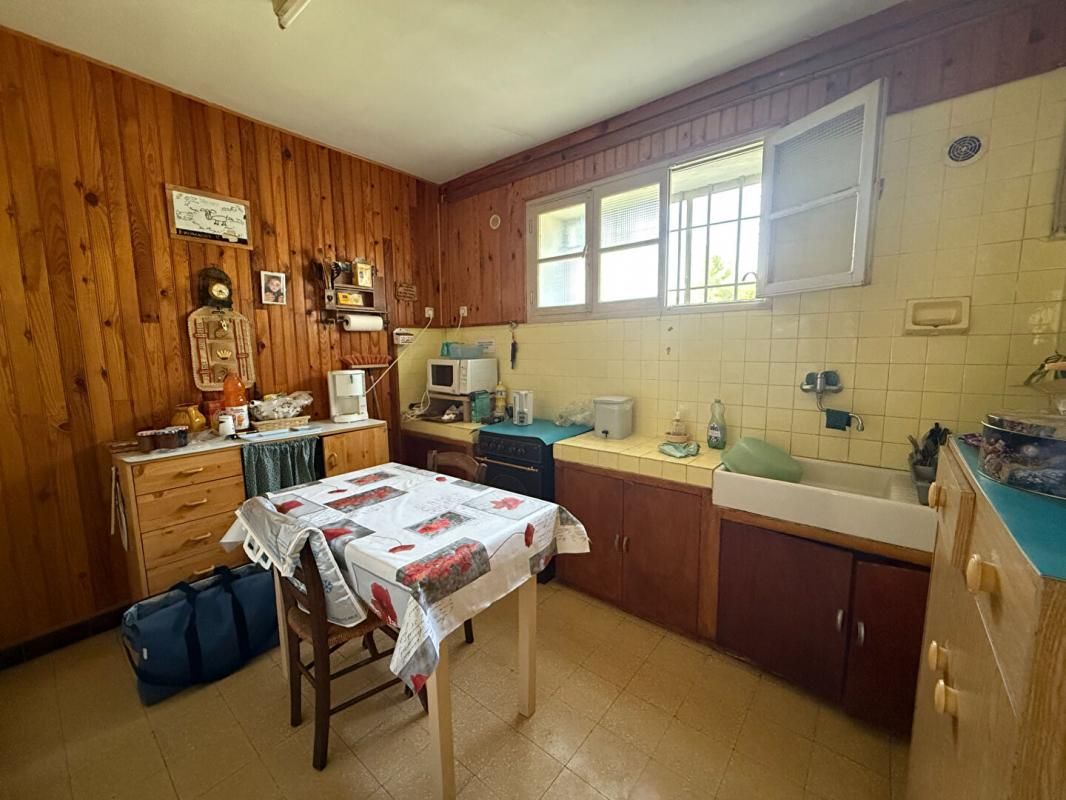 TARASCON Maison Tarascon 8 pièce(s) 166 m2 4