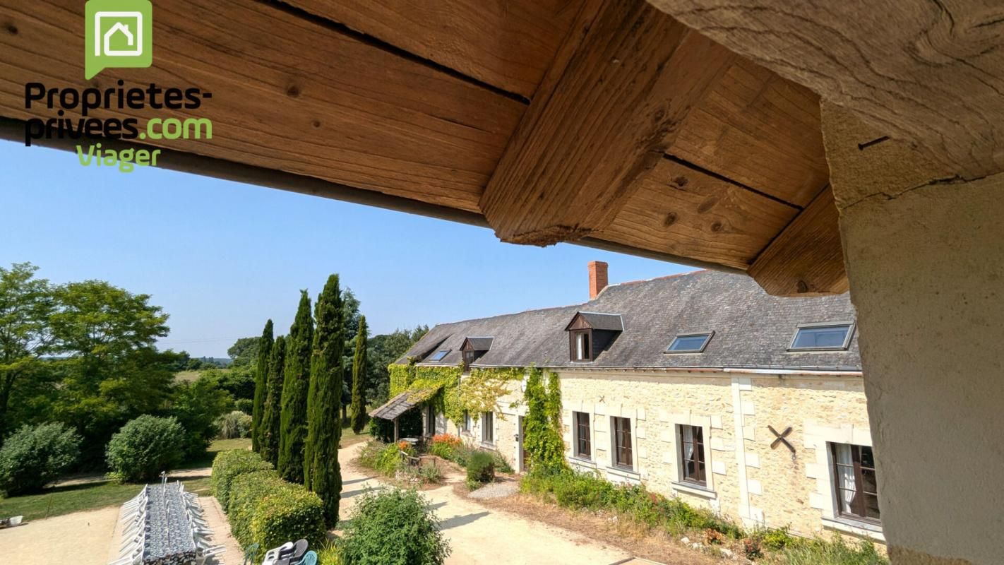 Ensemble de gites touristiques .Vente à termes libre .Entre Tours et Angers