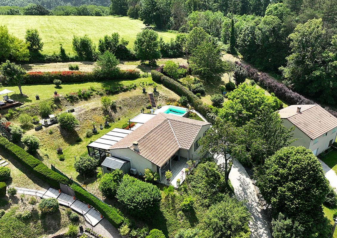 SAINT-AFFRIQUE Villa d'exception 5 pièces avec vue et agréments 2
