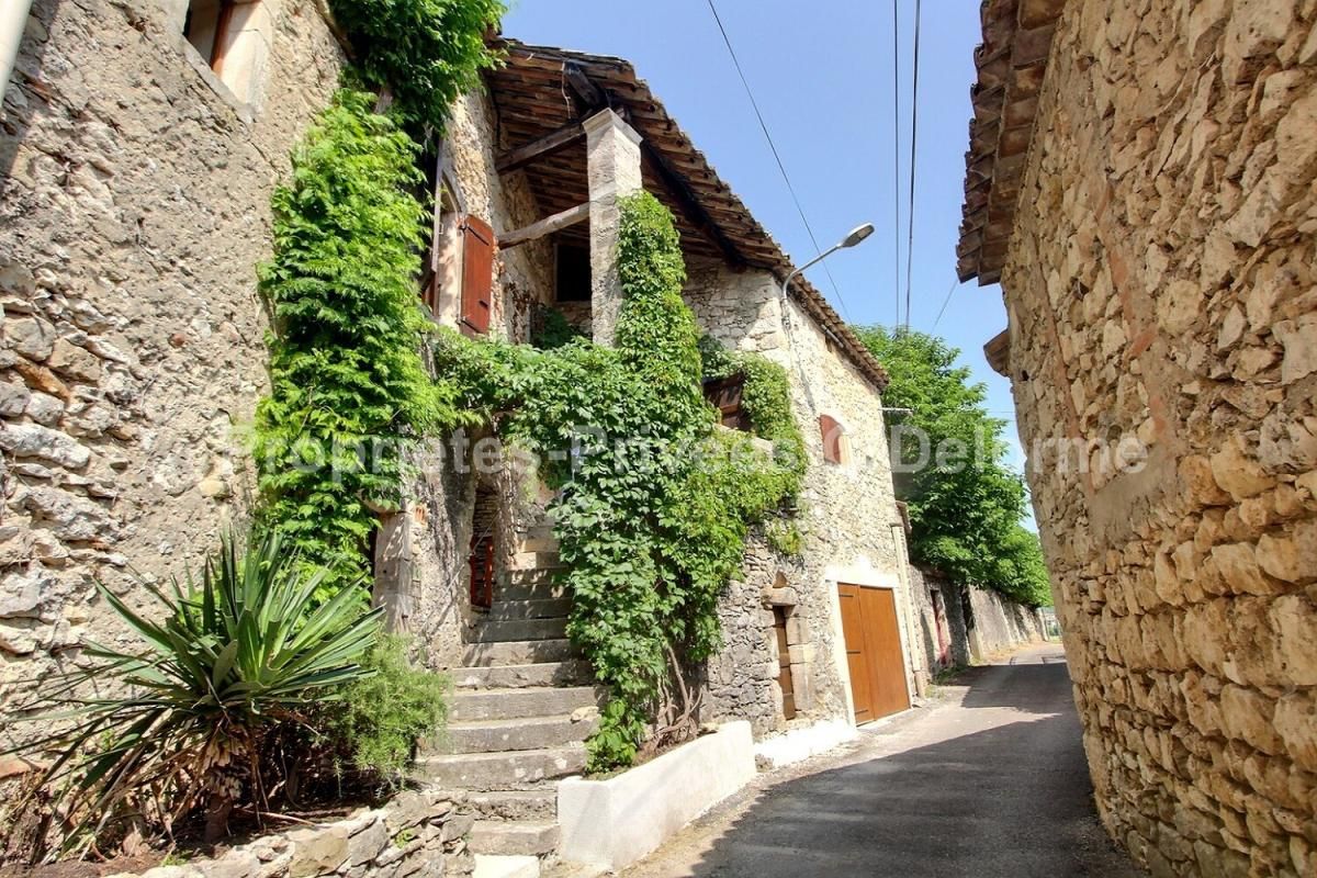 GOUDARGUES Maison de village Goudargues 6 pièce(s) 4 chambres 156,97m2, terrasse sur le toit , en bord de Cèze 1