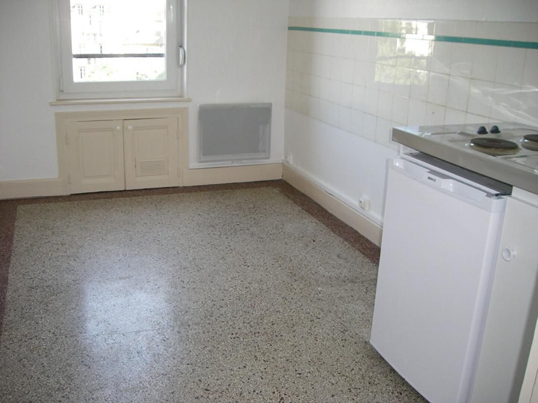 NANCY Appartement Nancy 1 pièce(s) 26 m2 4