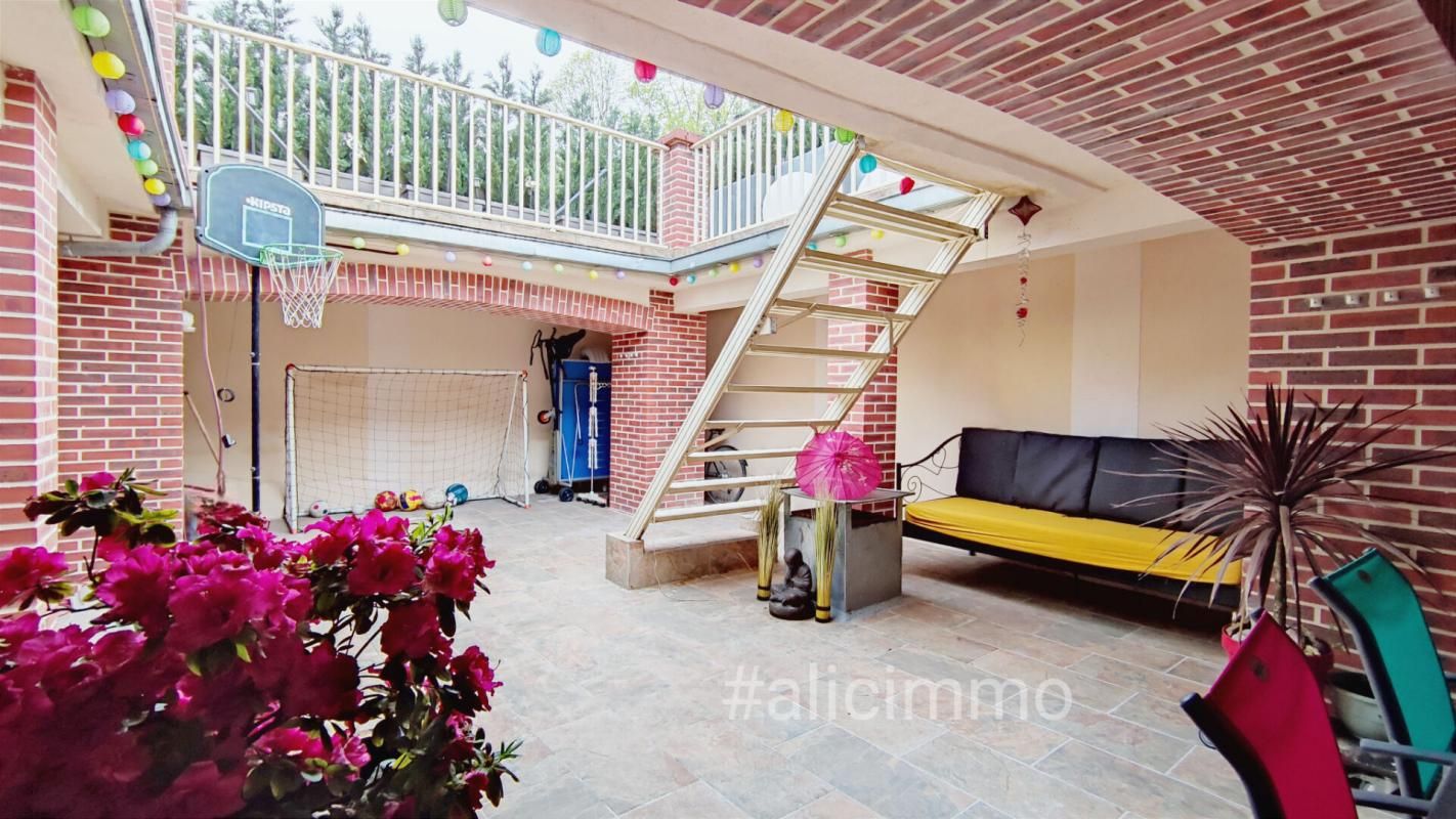 SEZANNE Ensemble immobilier Sézanne local + habitation 3