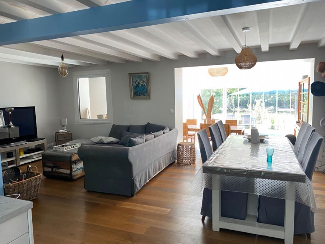LEGE-CAP-FERRET Village de Claouey 2