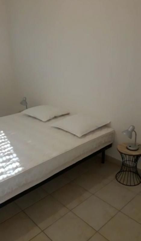 LE LAMENTIN Appartement 2 pièce(s) au LAMENTIN en dernier étage 4