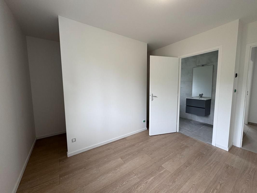 COULANGES-LES-NEVERS Maison Coulanges Les Nevers 4 pièce(s) 112 m2 4