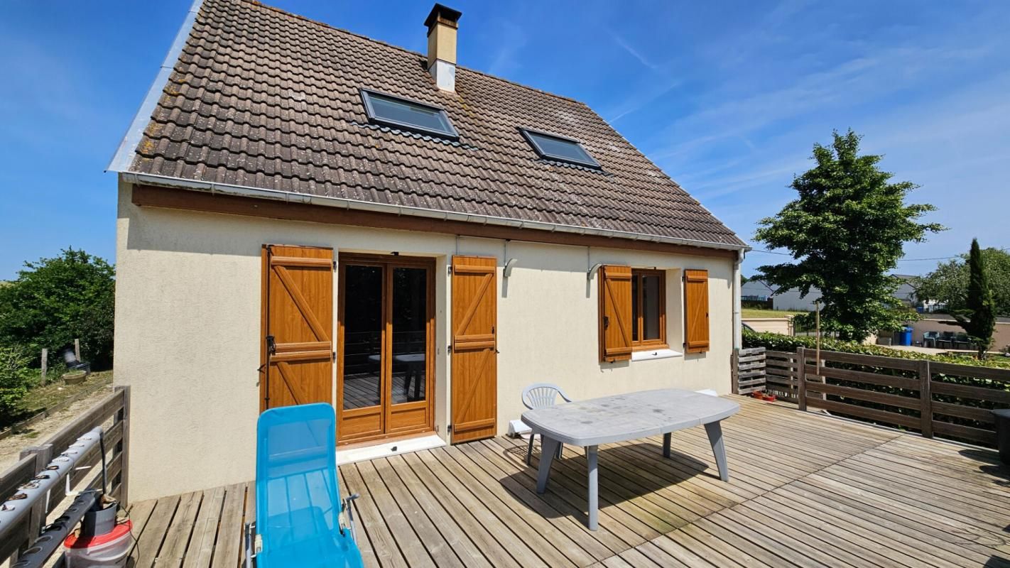 HOUDAN Houdan 14 mn / Maison 3 chambres avec sous-sol total / Environnement top 3