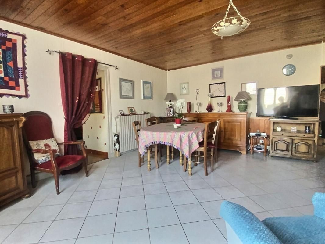 PRAHECQ Maison Prahecq 6 pièce(s) 135 m2 2