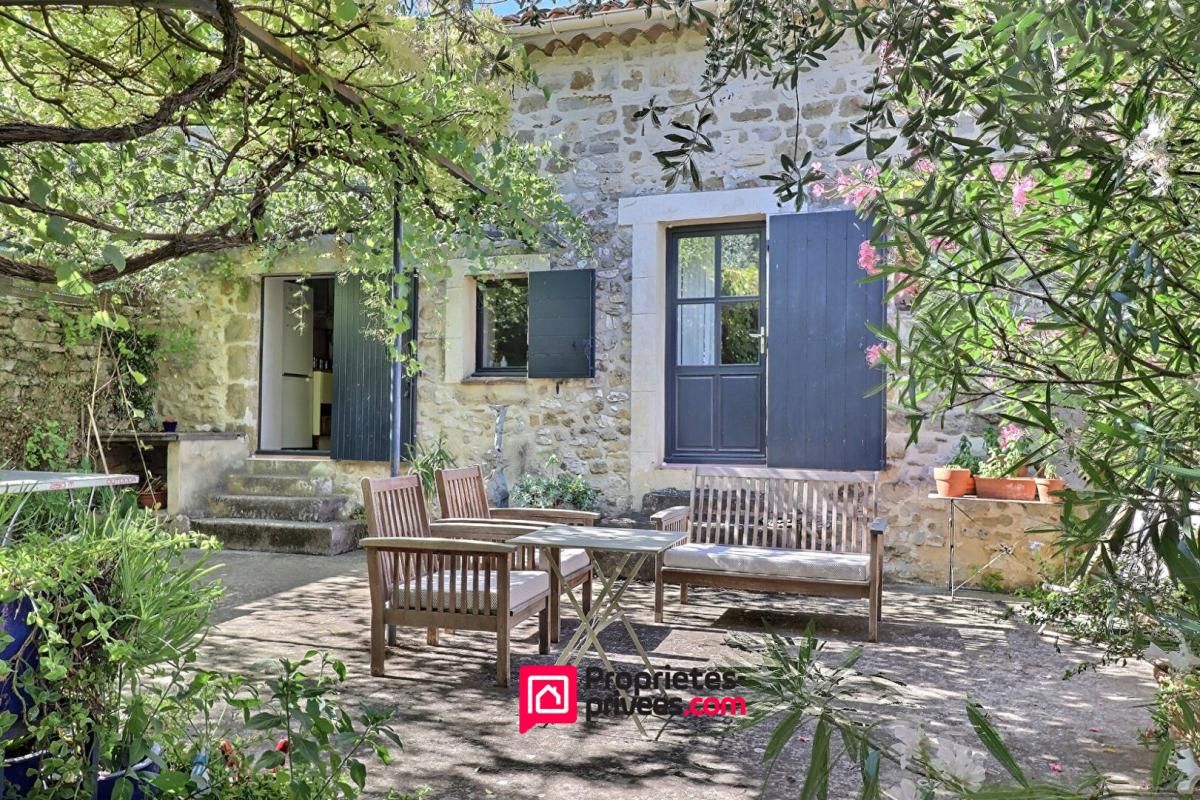 UZES UZES, 10 km ,Maison de village avec jardin et piscine 3