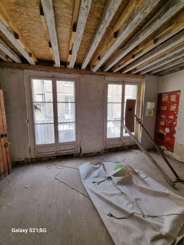 2e étage Plateau brut avec projet de transformation - T2 lumineux coeur de ville - Dieppe
