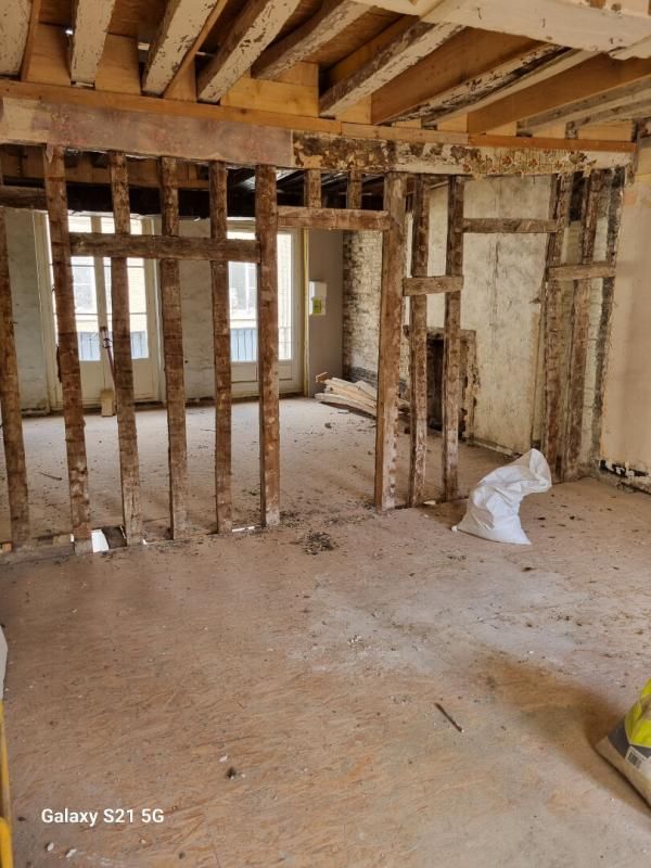 DIEPPE 2e étage Plateau brut avec projet de transformation - T2 lumineux coeur de ville - Dieppe 3
