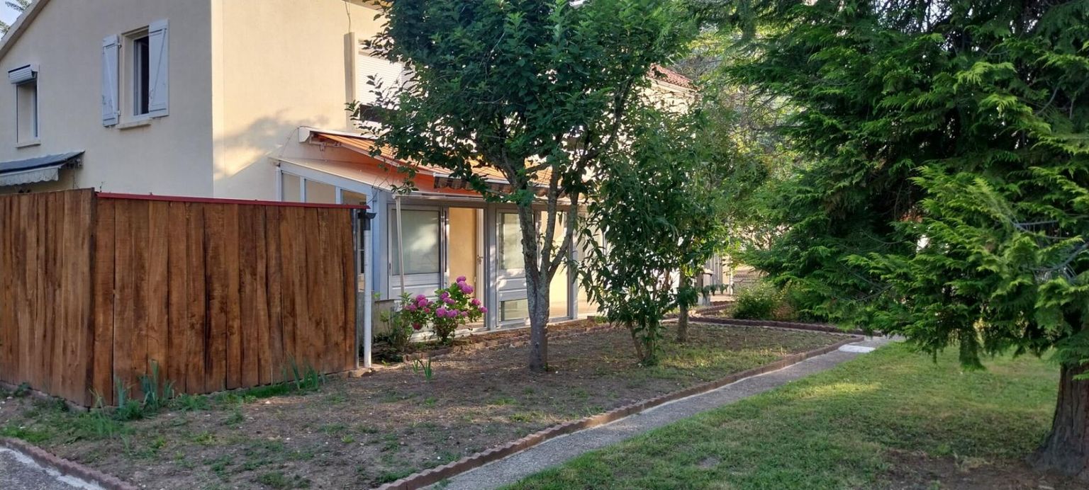 AGEN AGEN centre Immeuble 8 pièce(s) 218.71 m2 4