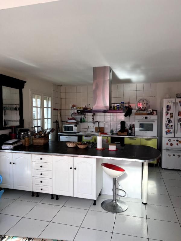 AMBON Maison Ambon 4