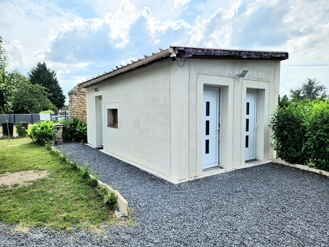AUBEVOYE Venables - Maison récente de 2022 de plain pied de 54 m2 - habitable de suite de avec dépendance sur 1.250 m2 de terrain plat - Prix : 243.500 4