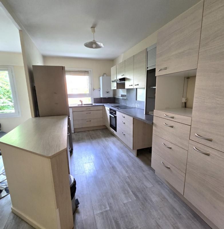 NANTES DERNIER ETAGE - DUPLEX 4 PIECES - RENTABILITE 7% 4