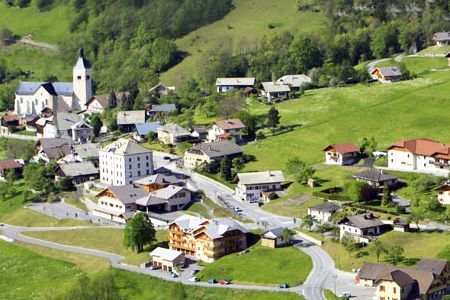 Vacheresse : 20mn d'Evian/Thonon, T2bis avec coin montagne, + abri véhicule