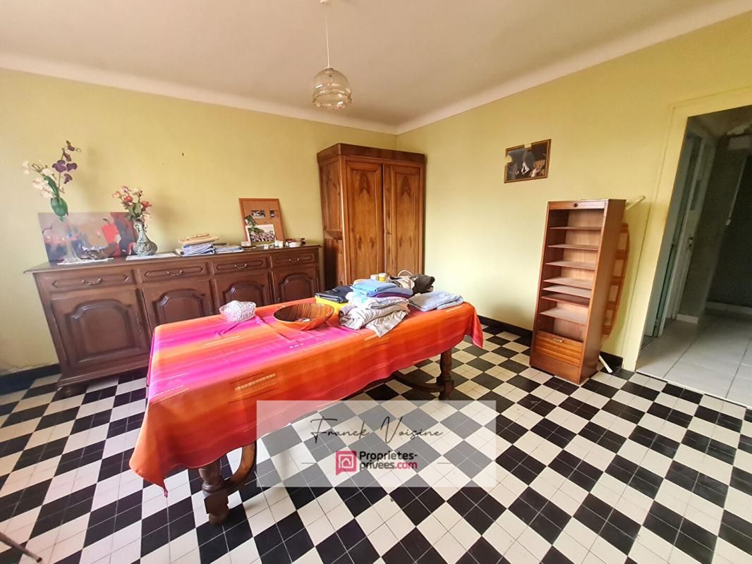 LES HERBIERS Maison A VENDRE - Les Herbiers 95 m2 env 3 chambres sur terrain de 560 M2 env 2