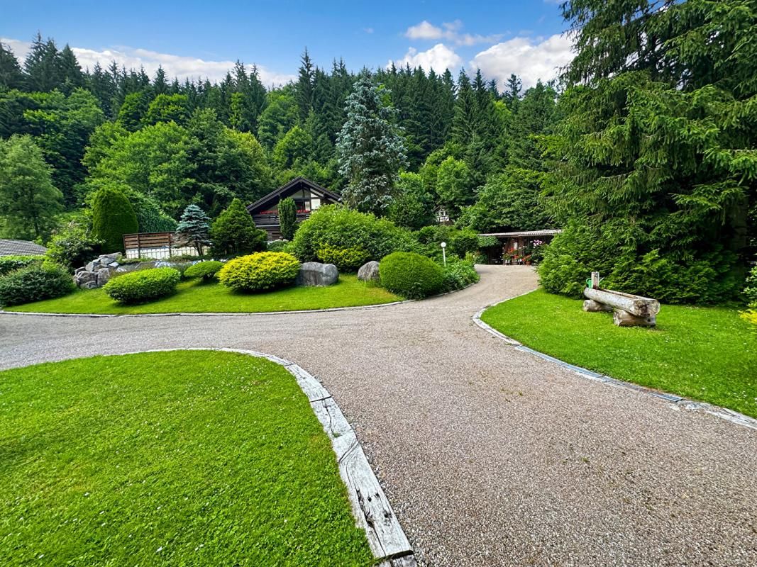 Chalet de charme avec piscine et jardins remarquables, Oderen, 68830, 5 pièces 150 m2, terrain 40 ares
