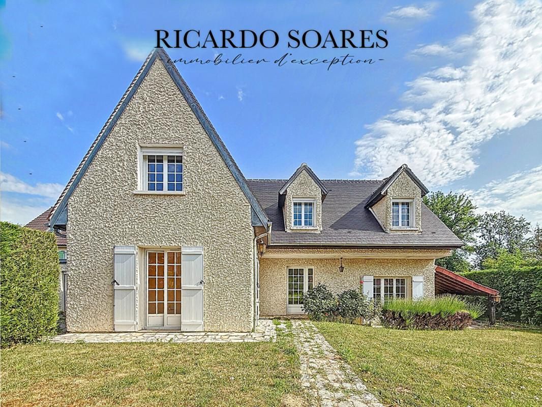 60940 CINQUEUX - MAISON DE CHARME 152 m² / BONNE CONSTRUCTION / 4 CHAMBRES / GARAGE / JARDIN
