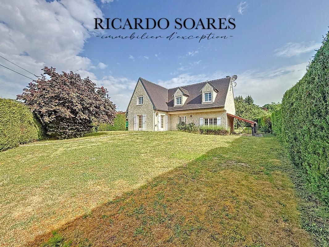 CINQUEUX 60940 CINQUEUX - MAISON DE CHARME 152 m² / BONNE CONSTRUCTION / 4 CHAMBRES / GARAGE / JARDIN 2