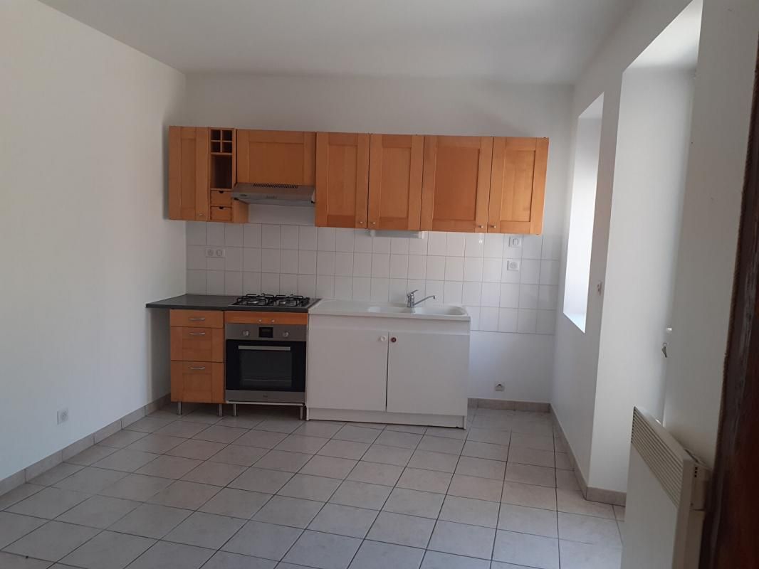 VILLAINES-SOUS-MALICORNE Maison Villaines Sous Malicorne 4 pièce(s) 80 m2 2
