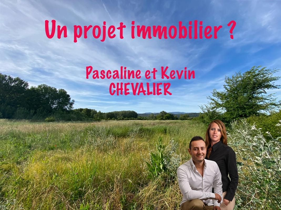 VILLELAURE Terrain agricole de 2,5 ha à Villelaure avec 4box pour chevaux 1