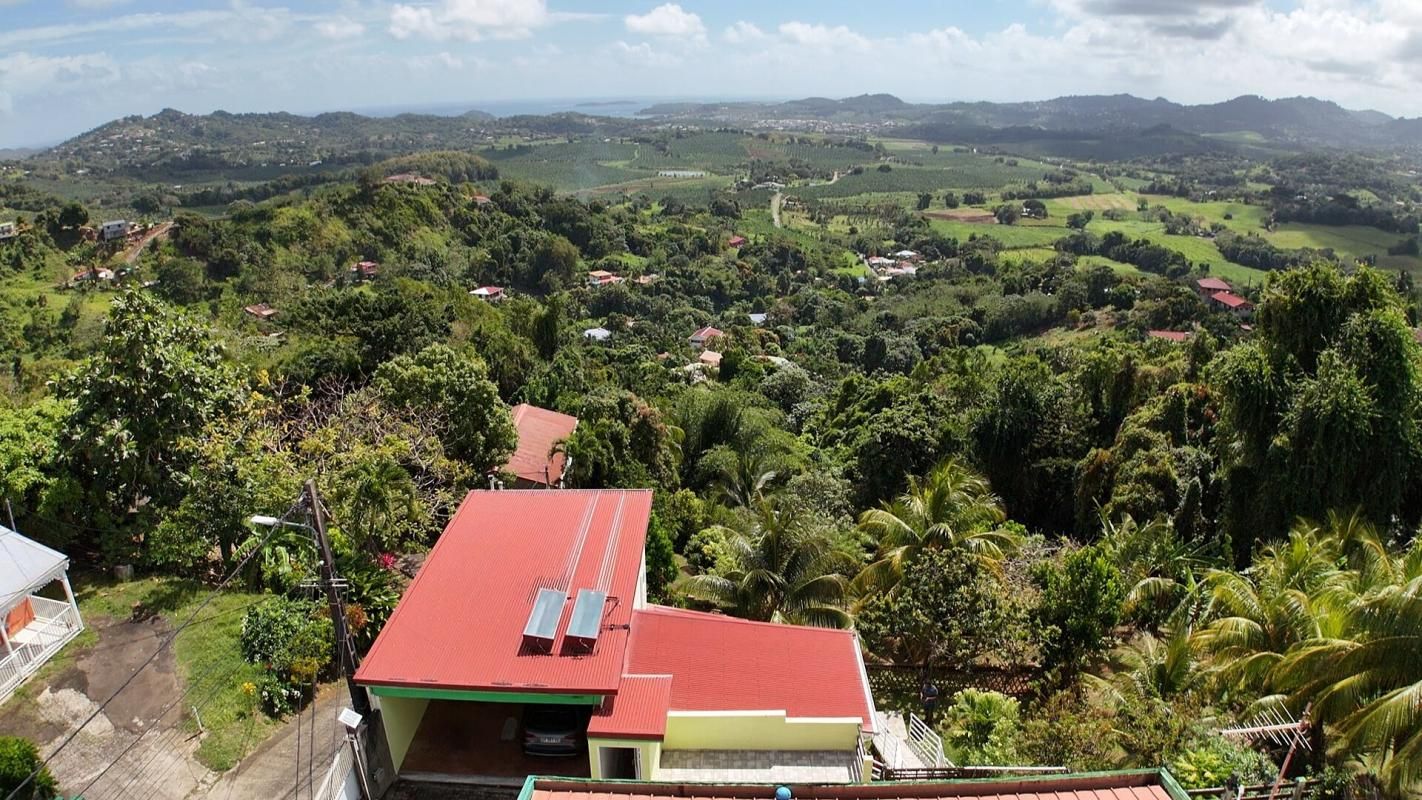 LE FRANCOIS Immeuble  rénové Le Francois 5 pièce(s) 86 m2 - vue mer 3