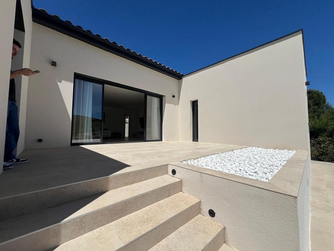 CLERMONT-L'HERAULT Villa Clermont L Herault 5 pièce(s) 149 m2 3