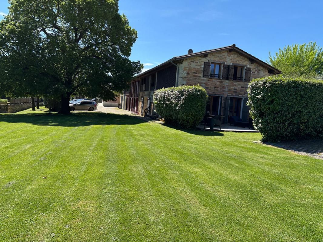 MOULIS-EN-MEDOC Propriété à Moulis En Medoc 20 pièce(s) 670 m2 1